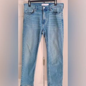 Men’s 32x30 Calvin Klein Light Wash Straight Leg Jeans - Perfect Condition